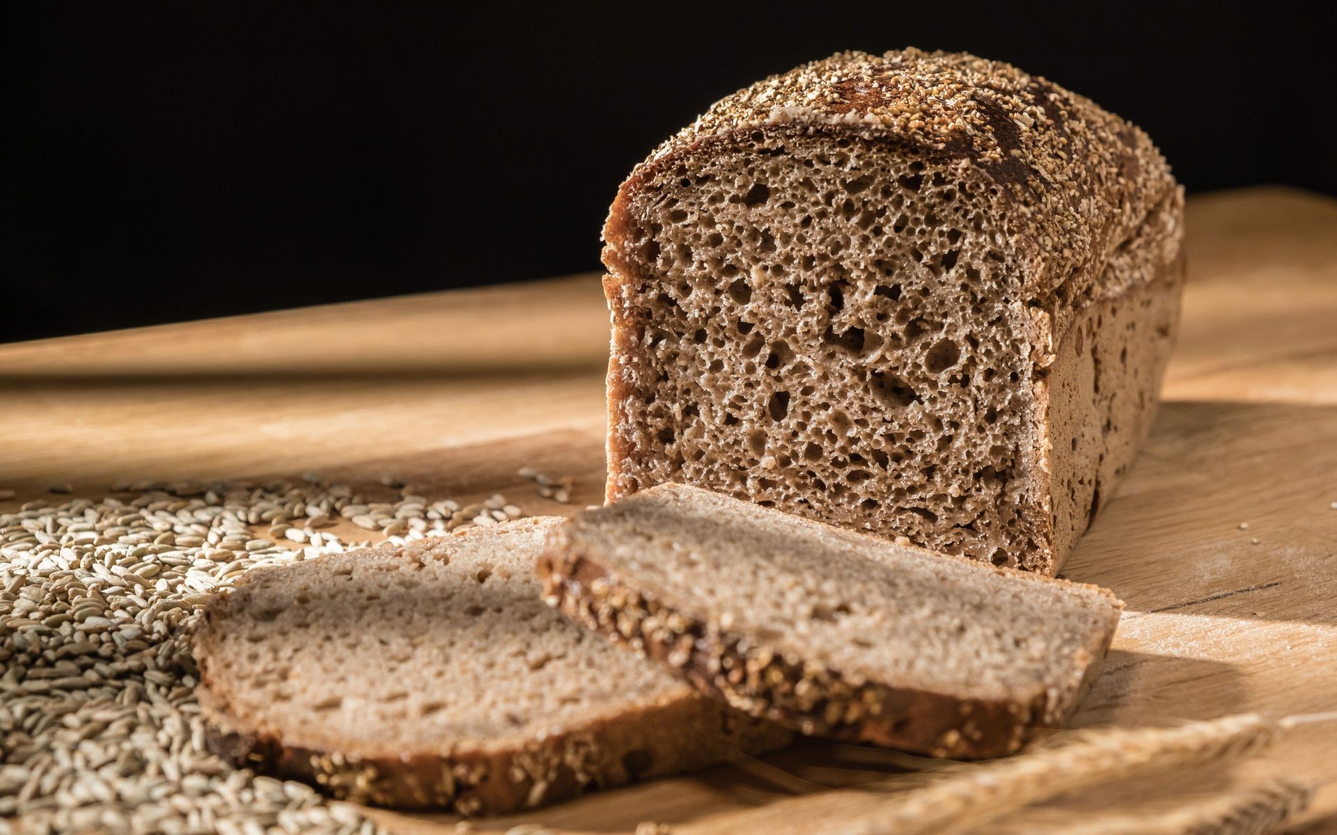 Whole-Grain Rye Loaf