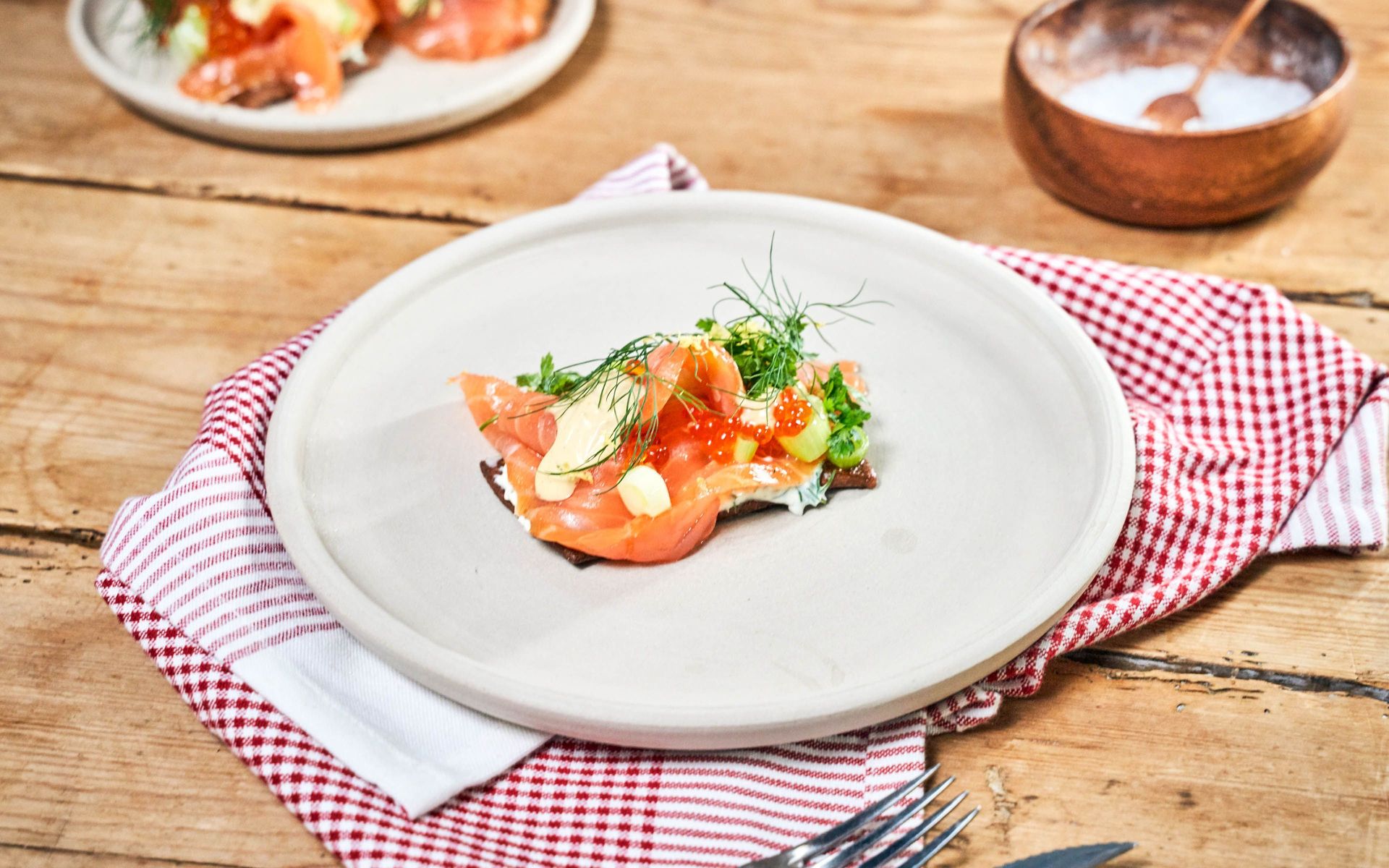 Smoked Salmon on Knäckebröd